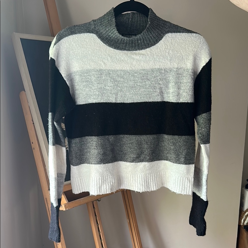 Express Striped Black and Gray Women's Sweater